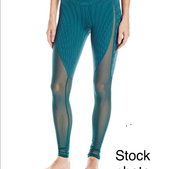 ALO Yoga Pants - Alo Yoga MOTION LEGGINGS